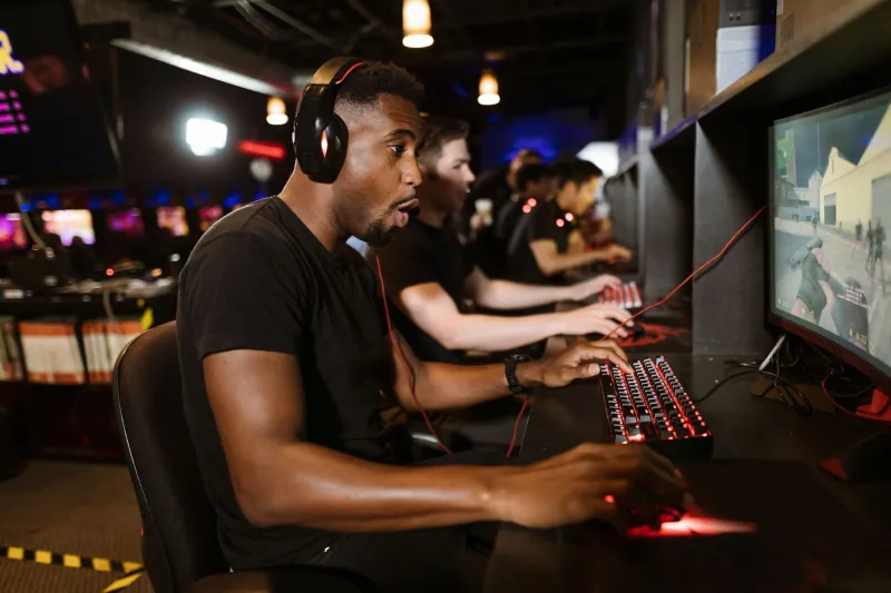 Log Off, Plug In: Gaming Communities Are Building Their Own Internet and Not Looking Back